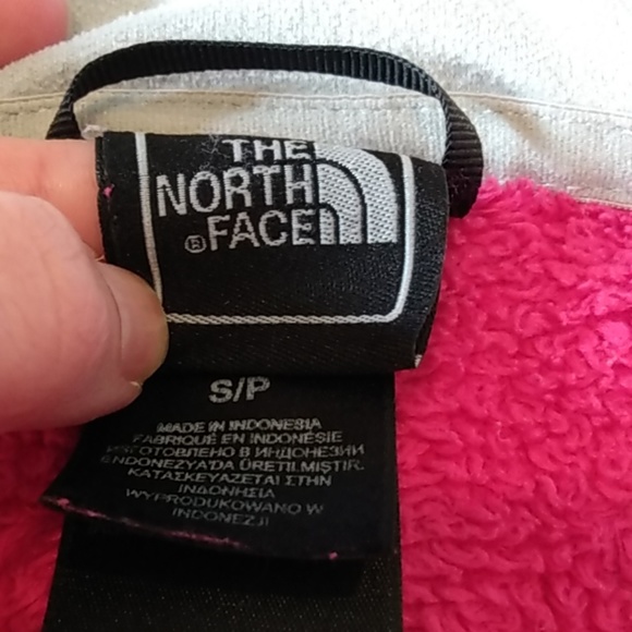North Face pink fuzzy fleece zip up - Picture 2 of 4